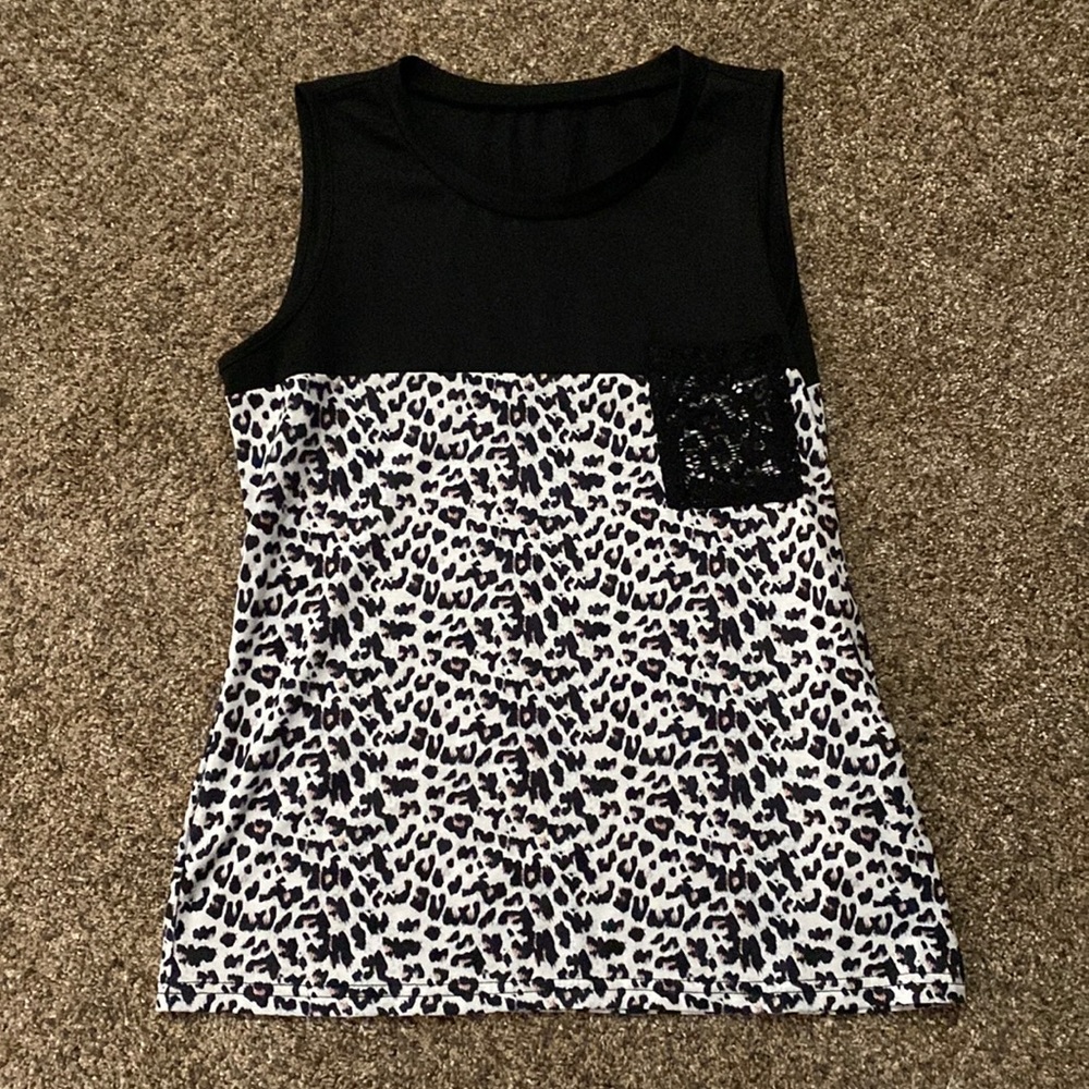 Black Leopard Print Crochet Lace Pocket Tank Top